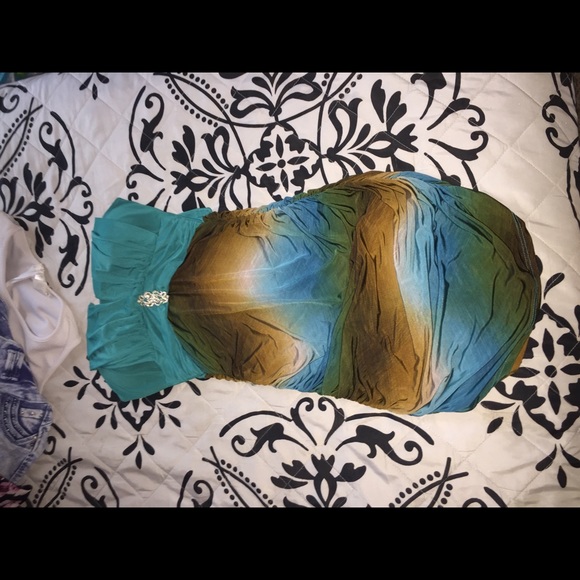 Dress - Picture 1 of 2